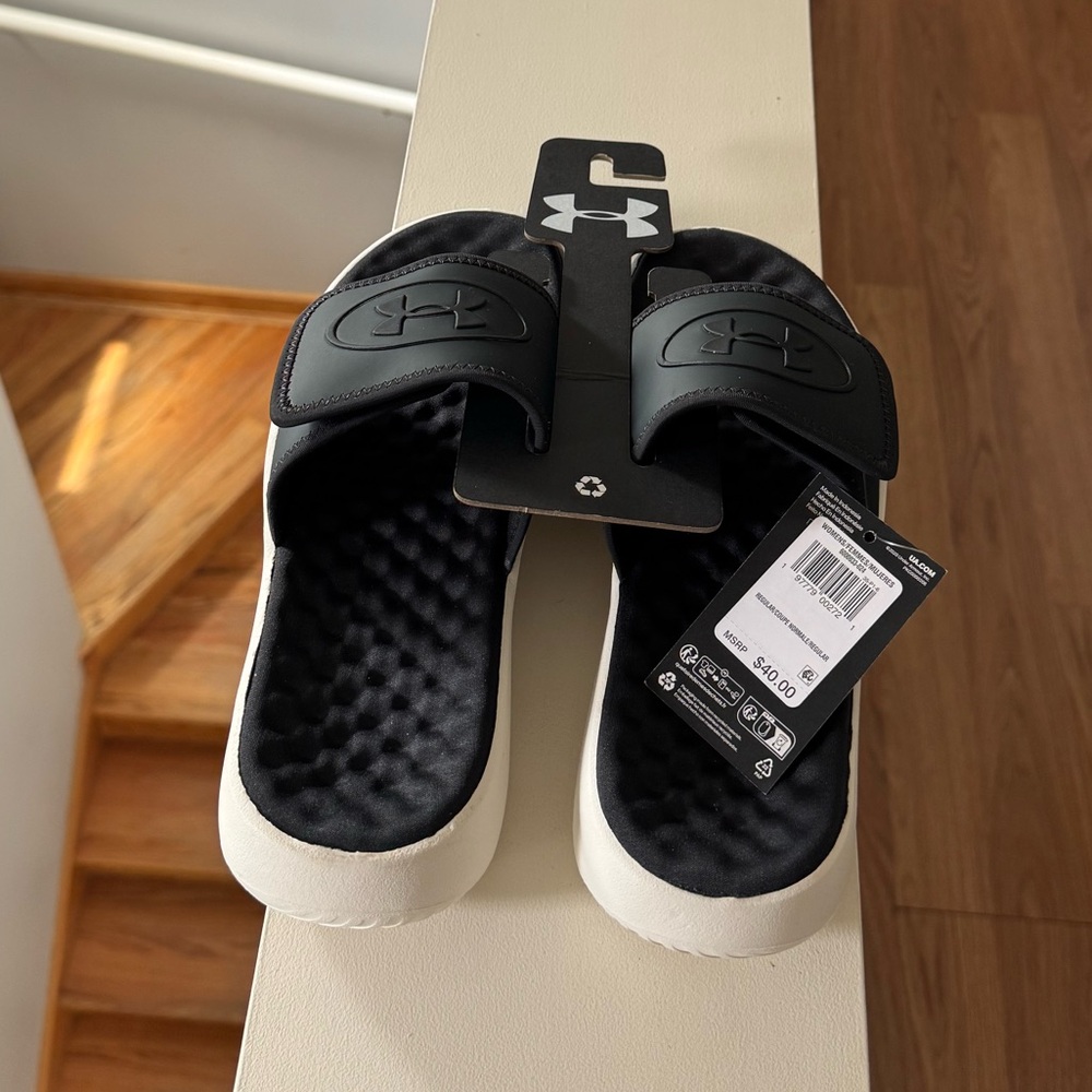 Brand new”Under Armour”(UA W Ignite Pro 8 SL)women slippers.Size-9,color-black🖤 - Picture 4 of 10
